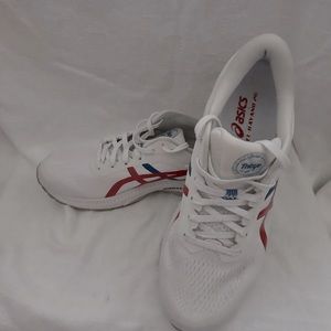 ASICS Gel-Kayano 26 size 11 1/2